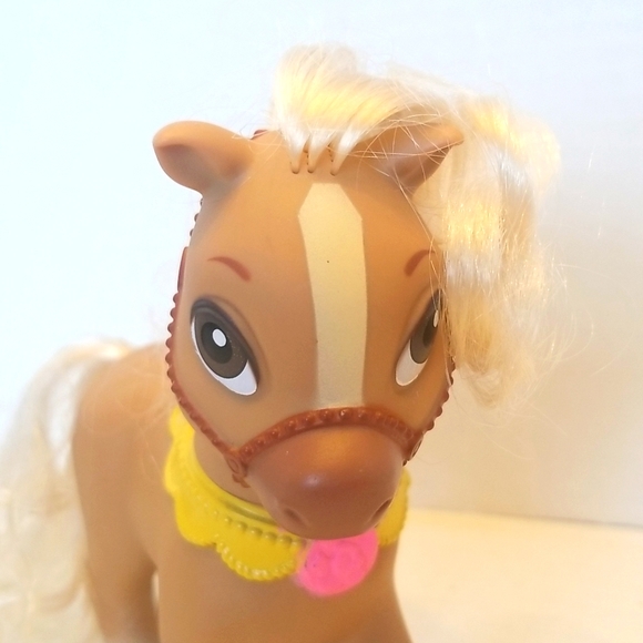 Disney Royal Petite Princess Belle Beauty Beast Pony - Picture 3 of 7